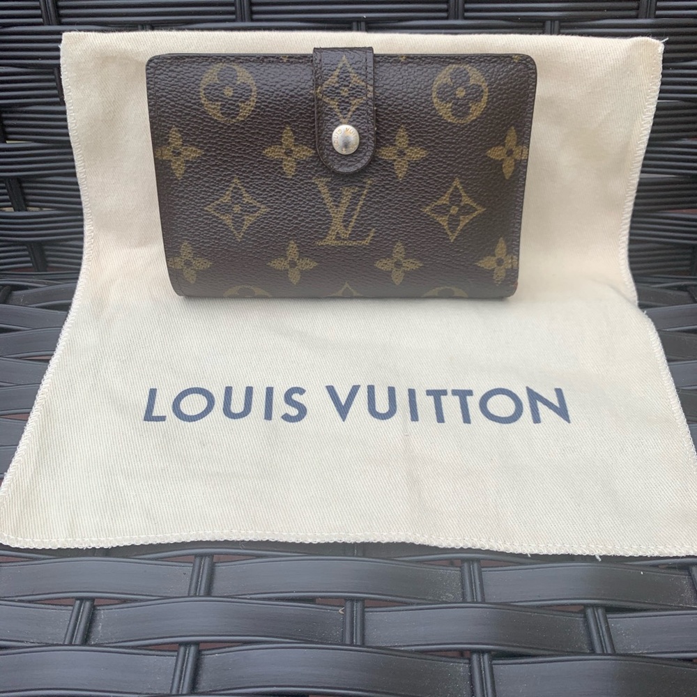Louis Vuitton Brown Monogram Kisslock Wallet